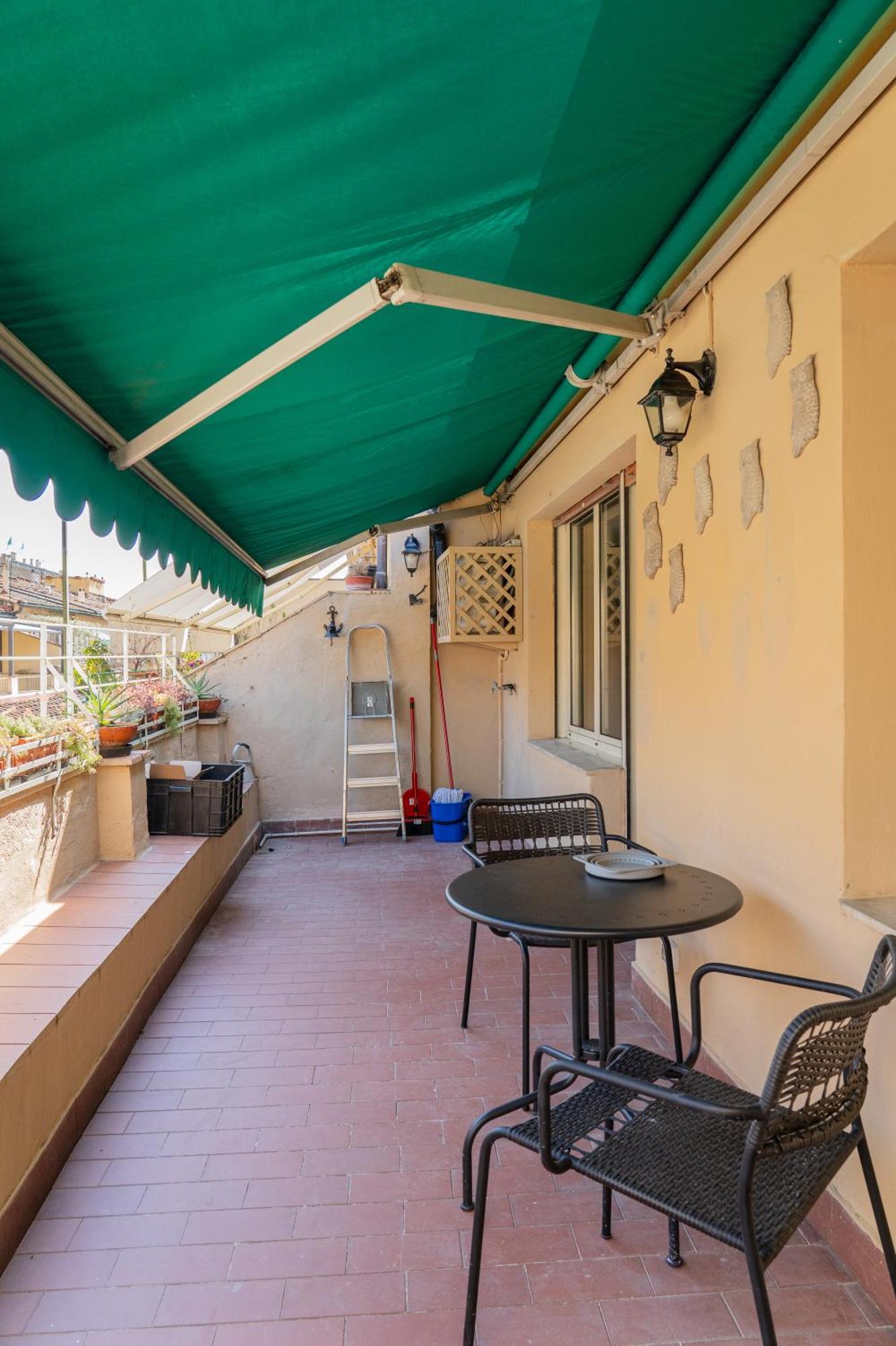 Friendly & Small 1-Br Apt With Beautiful Terrace Florence Ngoại thất bức ảnh